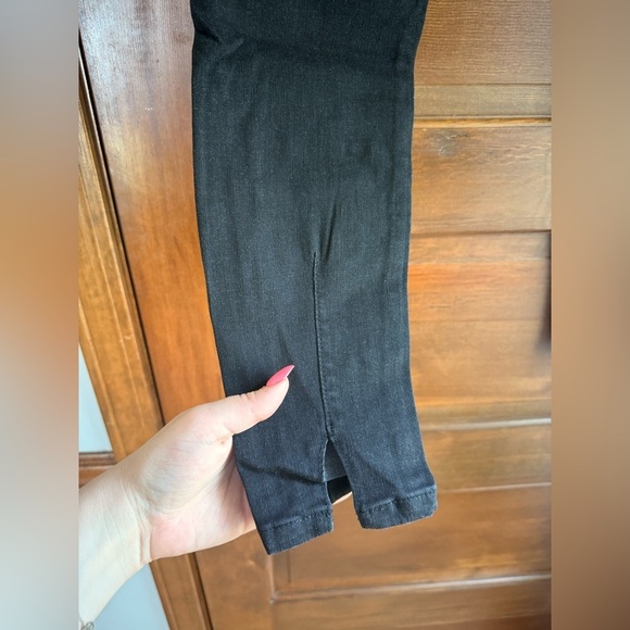Tractr Black Skinny Jeans 🍸 - Picture 4 of 5